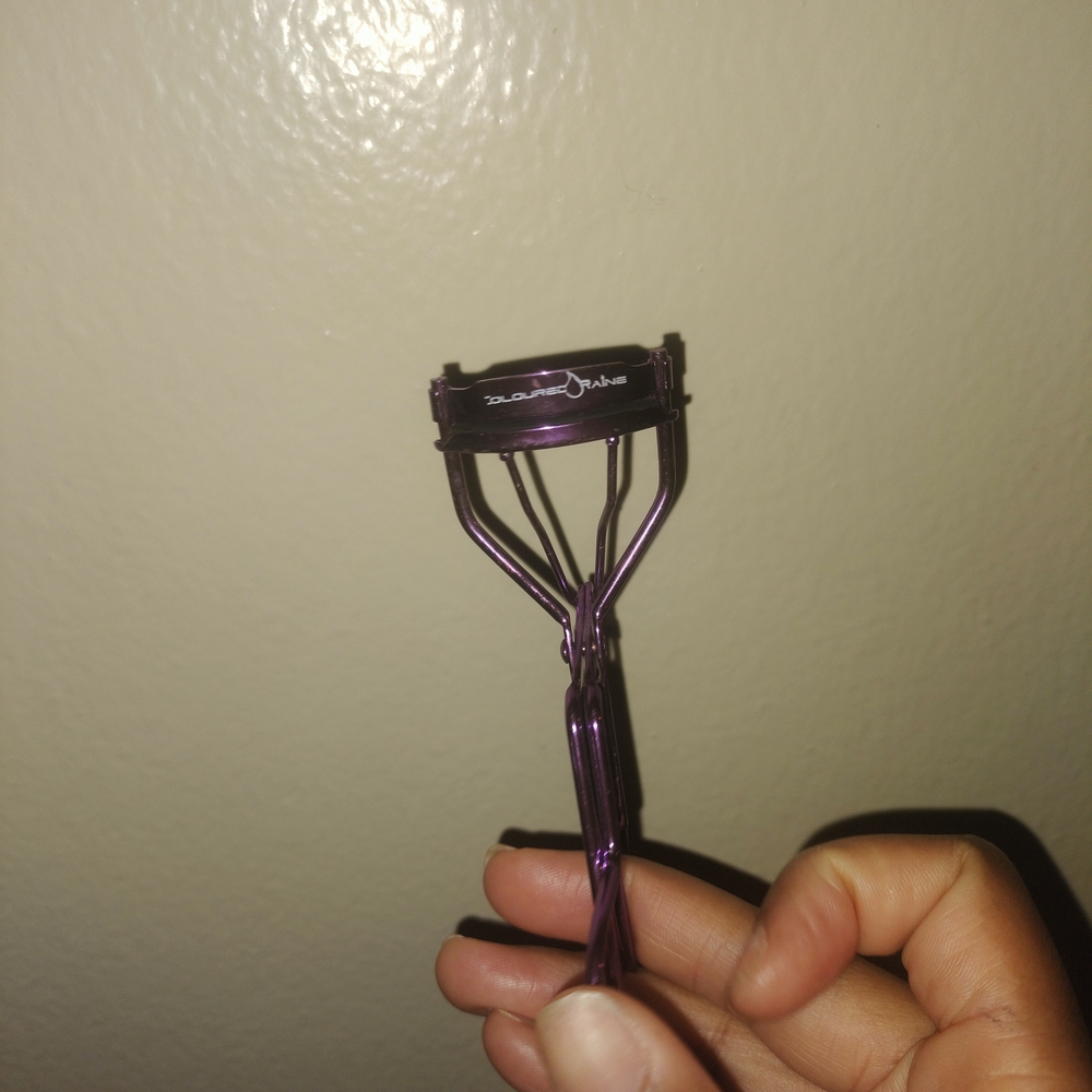Purple Eyelash Curler